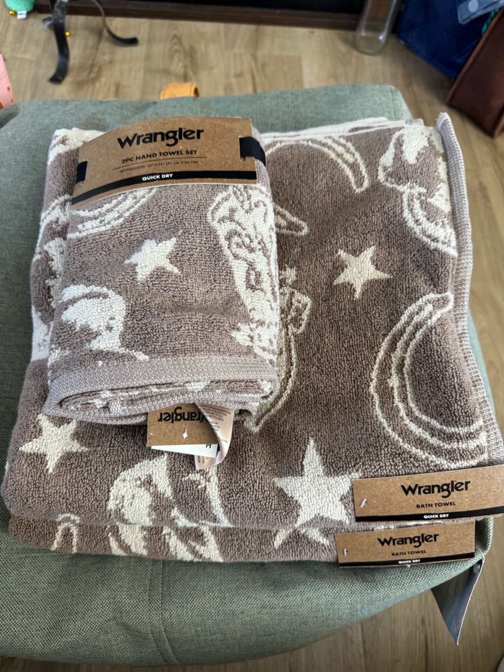 Wrangler Taupe & Cream Star and Horseshoe Towel Set